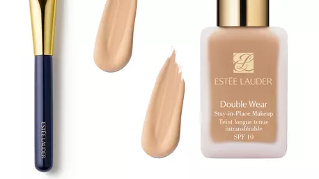Cea mai noua obsesie este un fond de ten de la Estée Lauder!