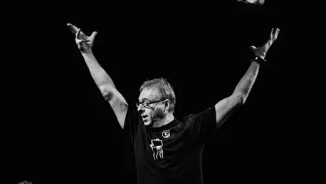 L’Om GiGi – marele artist Gigi Caciuleanu, aniversat de Teatrul National “I.L. Caragiale” Bucuresti,