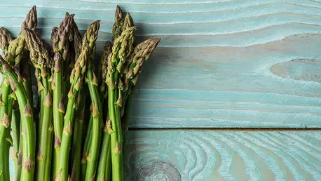 10 motive sa mananci mai des sparanghel