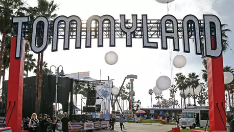 Tommy Hilfiger aduce TOMMYNOW la Londra