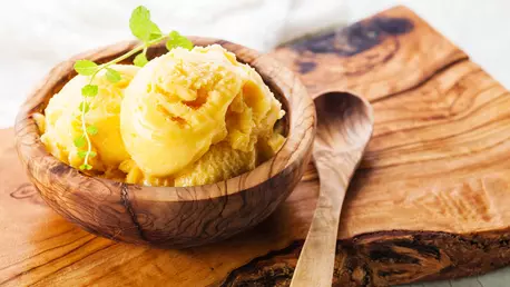 Inghetata de mango, din numai 4 ingrediente