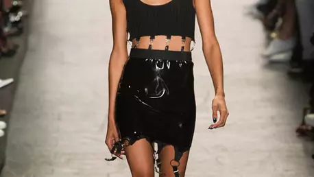 Jeremy Scott colectia primavara-vara 2017