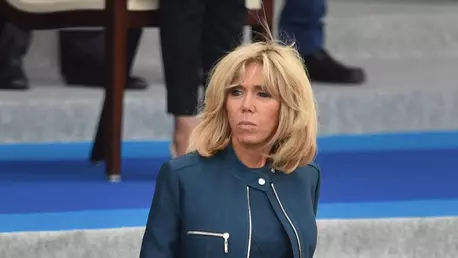 Tinuta lui Brigitte Macron, comentata de Maurice Munteanu