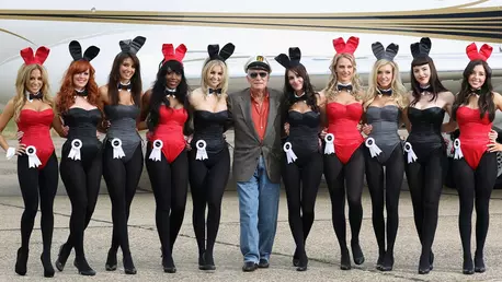 Hugh Hefner - extravaganta viata a fondatorului Playboy, in imagini