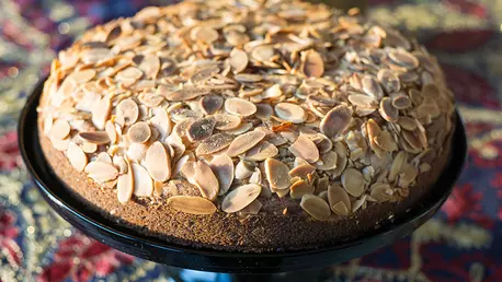 Prajitura cu lamaie si apa de trandafiri, de Ioana Dumitrescu