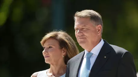Tinutele lui Carmen si Klaus Iohannis la New York, comentate de Cristina Craciun