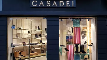 Noul boutique Casadei din Bucuresti