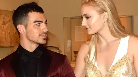Starul din Game of Thrones, Sophie Turner si Joe Jonas s-au logodit!