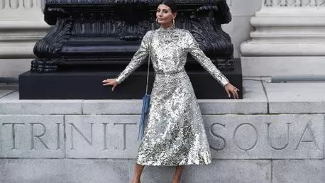 TOP 20 rochii glam, ideale pentru sezonul festiv