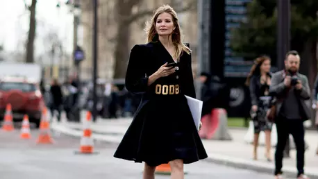 Cum asortam si cum accesorizam o rochie neagra