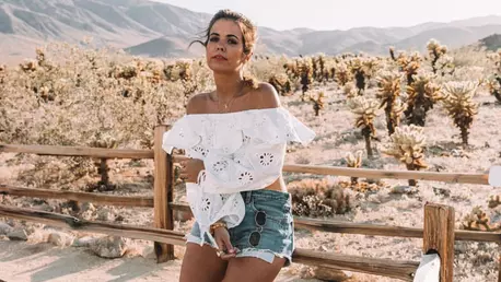 3 motive pentru care să investești în bluza cu volane