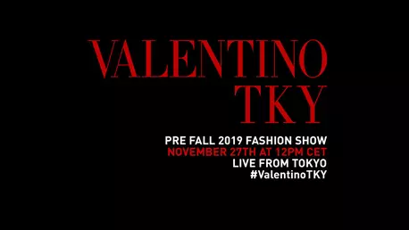 Vezi în direct prezentarea colecției Valentino Pre Fall 2019!
