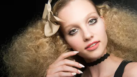 Lucruri ciudate pe care cu siguranță nu le știai despre unghiile tale