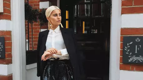 Ce se poartă peste ținuta de seară în 2019