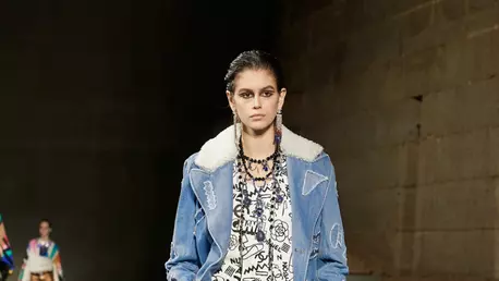 Chanel a lansat colecția Paris-New York 2018/19 Métiers d'Art