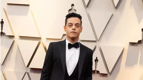 Rami Malek a avut nevoie de îngrijirea medicilor după ce a căzut de pe scenă