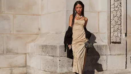 5 motive pentru care ar trebui să iubești rochia tip furou