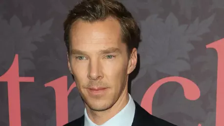 Benedict Cumberbatch a fost pălmuit de un biciclist după ce actorul l-a lovit cu mașina