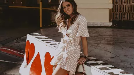 10 salopete micro mini care îți vor face vara mai ușoară!