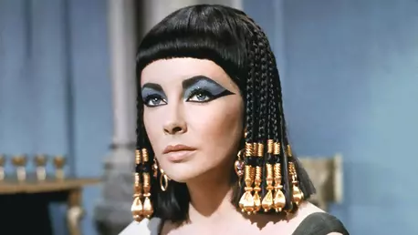 Evoluția machiajului de la Cleopatra și până la noi