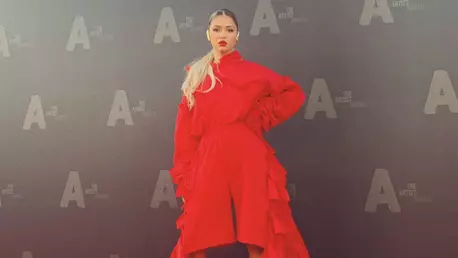 Irina Deaconescu, despre primul video postat pe YouTube și proiectul vestimentar pe care-l pregătește (VIDEO)