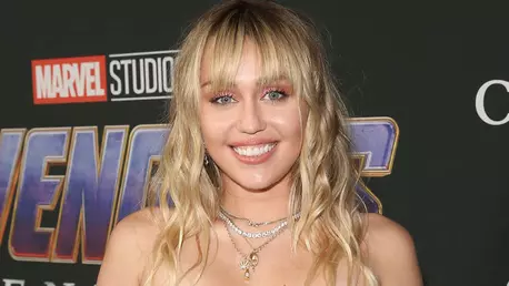 Miley Cyrus, obligată să renunțe la cântat