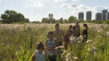 Povestea copiilor care au crescut în sălbăticia din Delta Văcărești are premiera în Statele Unite