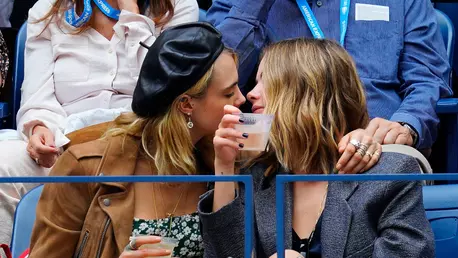 Cara Delevingne, mesaj emoționant pentru aniversarea iubitei sale, Ashley Benson