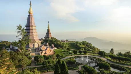 10 orașe pe care ar trebui să le vezi prima dată când călătorești singură