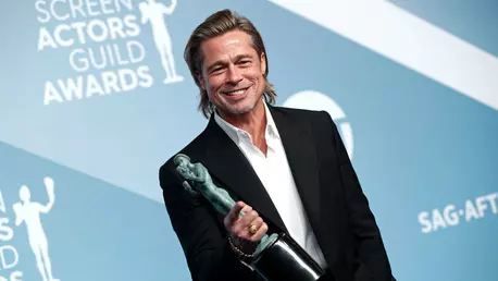 Brad Pitt vorbește despre profilul de Tinder în cel mai amuzant discurs de la SAG Awards