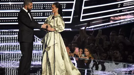 Rihanna și Drake surprinși flirtând prin intermediul comentariilor de pe Instagram