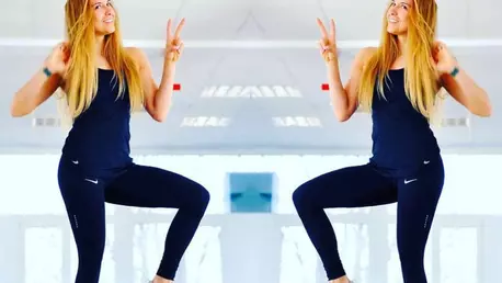 Carmen Fit îți propune un antrenament ideal pentru acasă