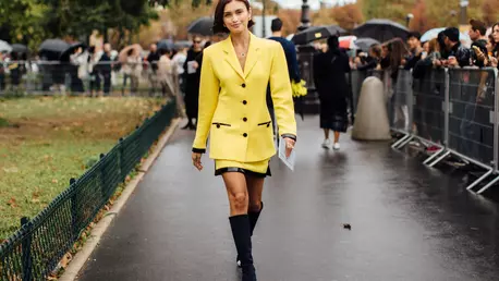 Top 8 cele mai cool piese galbene sub 180 lei