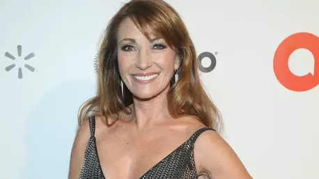 Jane Seymour și-a schimbat look-ul și este greu de recunoscut