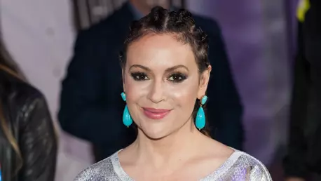 Alyssa Milano vorbește despre simptomele de Covid-19 pe care le are în continuare, la luni de zile de la debutul bolii