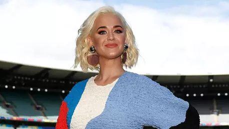 Katy Perry a pozat în lenjerie intimă la doar o săptămână de când a născut