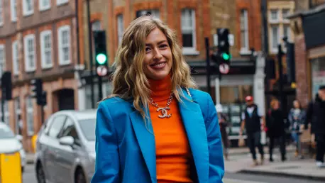 6 trucuri care te vor ajuta să ai grijă de părul afectat de umiditate