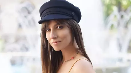 Dana Rogoz a publicat o fotografie inedită din prima ei zi de școală