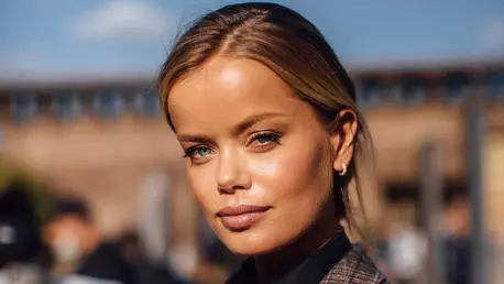 Cum să îți exfoliezi corect tenul, potrivit specialiștilor