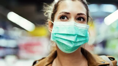 Vizieră sau mască de protecție? Care te protejează mai bine de coronavirus?