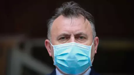 Este OFICIAL: asimptomaticii și pacienții cu forme ușoare se tratează de Covid-19 acasă