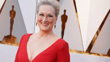 Meryl Streep este fabuloasă în cel mai recent rol, iar aceste imagini sunt dovada