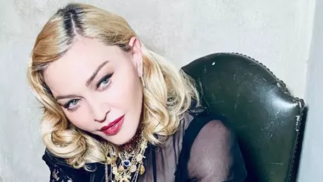 Madonna a dezvăluit imagini cu cicatricile sale