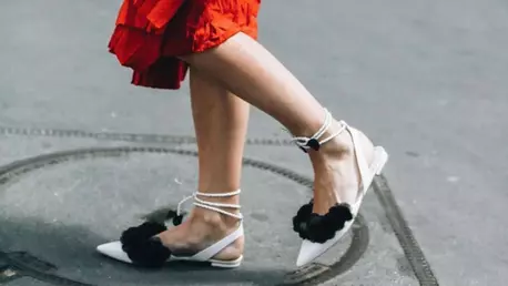 Back to flats! De ce ar trebui să porți pantofi fără toc în această primăvară