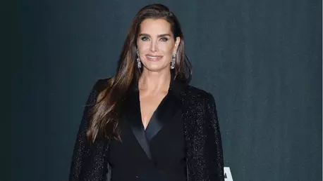 Brooke Shields a pozat nud și a transmis un mesaj important