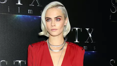 Fotografie specială cu Prințul Philip alături de bunica modelului Cara Delevingne