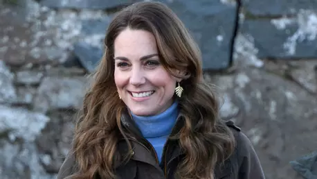 Kate Middleton, întâlnire emoționantă cu o fetiță bolnavă de cancer