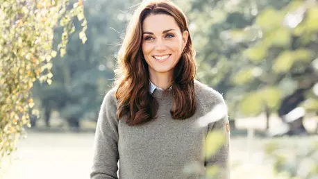 Kate Middleton a purtat aceeași bluză din fotografiile în care celebra logodna cu Prințul William