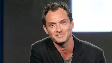 Jude Law, surprins la cumpărături alături de soția lui, Philippa Coan, și bebelușul lor