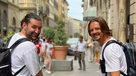Smiley și Mihai Petre își petrec împreună vacanța în Italia, alături de partenerele lor